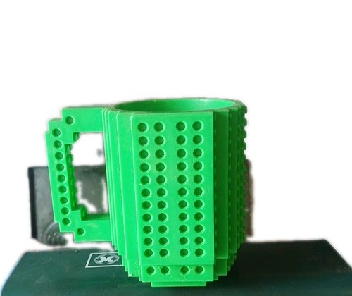Build brick coffee mug - on,