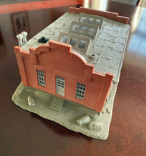 Vintage Pola Train Building 00