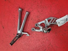 2007 SUZUKI GSXR 600 K6 LEFT FOOT REST PAIR