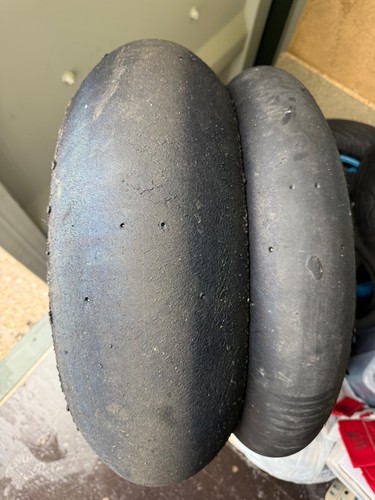 Pair motorcycle slick tyres - of,