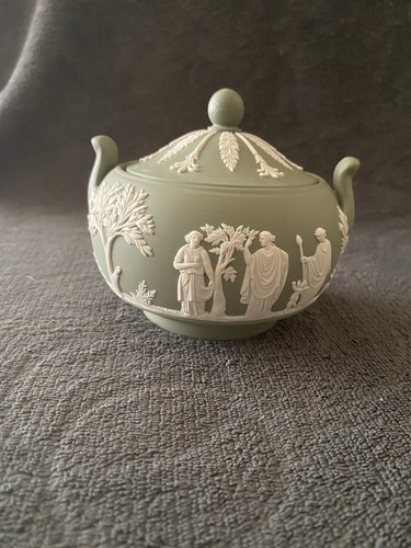 Wedgwood green jasperware - green,