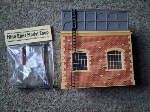 Hornby r505 water tower - hornby,