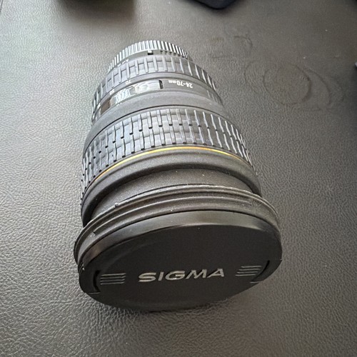 Sigma camera lens 70mm 8 - camera, f2.8