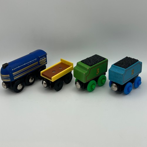 Wooden toy train wagons - 4x,