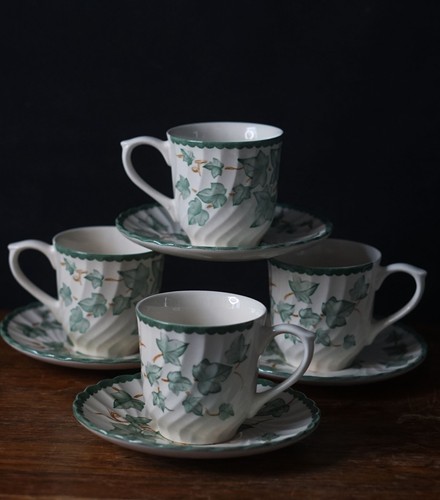 Barratts ivy cups and saucers - barratts,