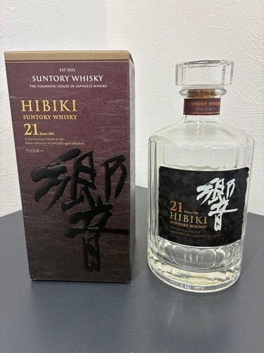 Suntory hibiki years old - 21,