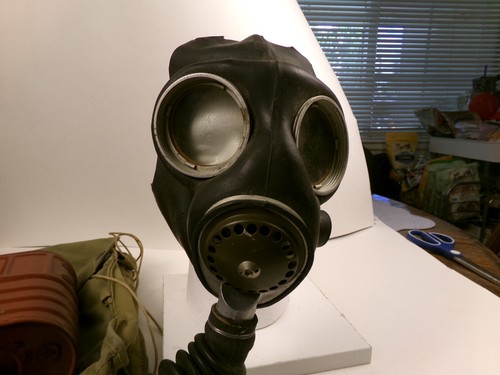 Ww2 vintage gas - and, bag