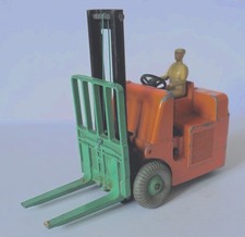 Dinky Toys No.14c/401 Coventry Climax Fork Lift Truck (1949-63). Free P&P to UK.