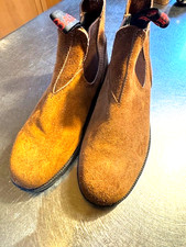 Red Back Mens Suede Tan Chelsea boots size 8