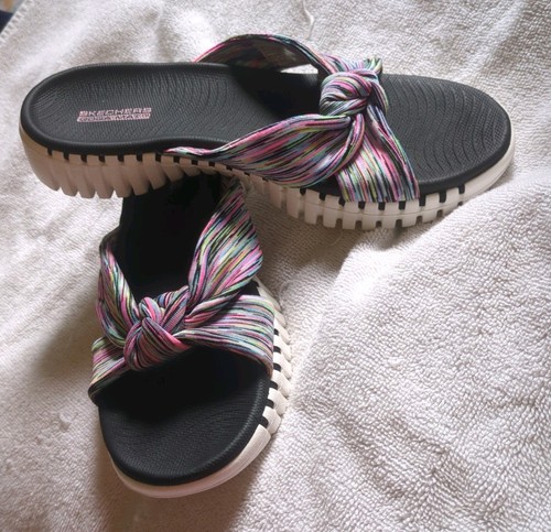 Skechers women size goga - 6,
