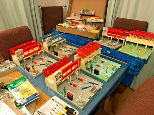 Tomy thomas and tomica world - thomas,