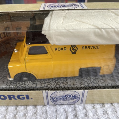 Corgi classic road - corgi, aa