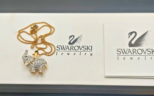 Stunning swarovski crystal - stunning,