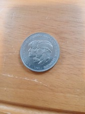Prince Charles And Diana Spencer Commemoration Crown Uncirculated 5 Shilling