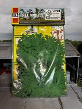 Britains Vintage Plastic Oak Tree No.1822