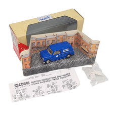 Corgi  97771 Morris Mini Van