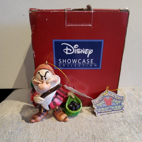 Disney traditions showcase - traditions,