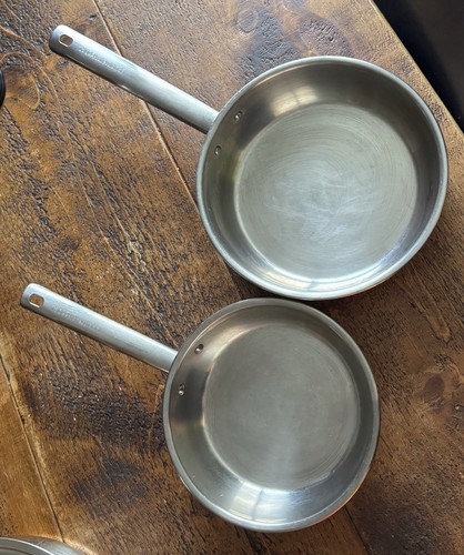 The professional cookware - the,