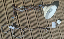 Wall mounted scissor lamp