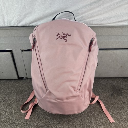 Arc teryx mantis light - 26,