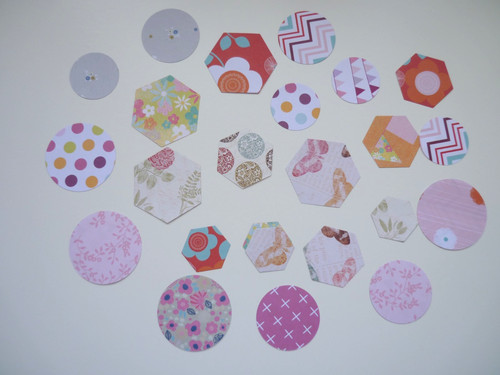 Die cut circles hexagons - 24,