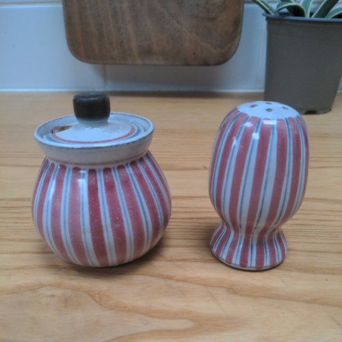 Rye pottery pepper shaker - pottery,