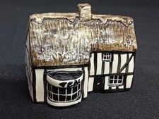 Tey Pottery. Countryside