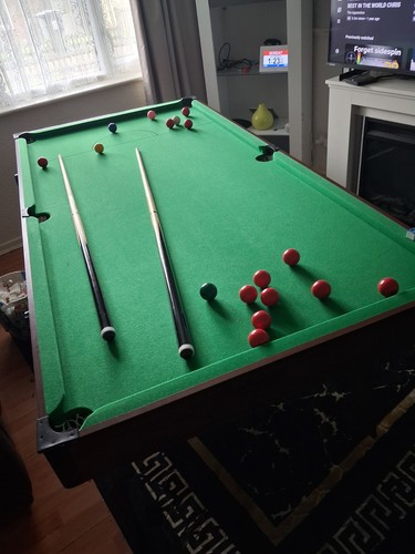 Folderble pool table with - ft,