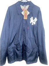 Levi's MLB men's Size Medium