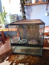 Exo Terra Vivarium 45x45x45 cm with Backing and Two Water Dishes