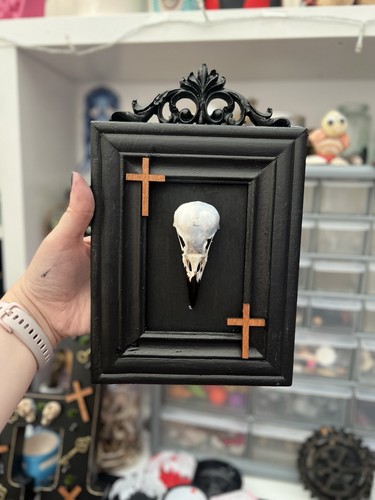 Crow skull gothic frame - skull,