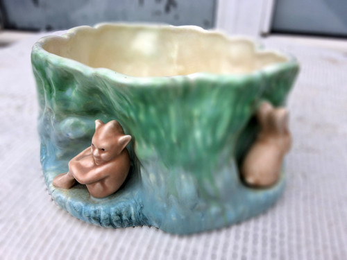 Vintage sylvac pixie - &, rabbits