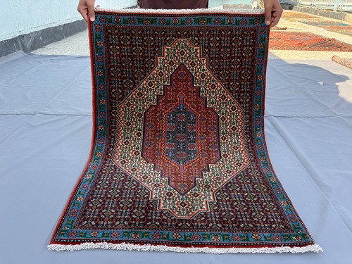Fine hand knotted - fine,