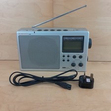 Roberts R983 Portable Radio FM