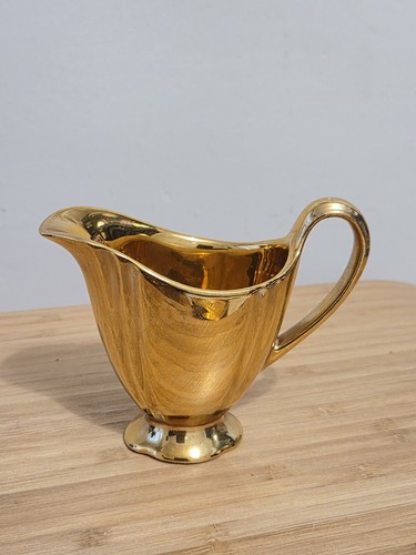 Vintage royal winton - winton, golden