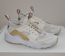 Nike Air Huarache Cream. Size