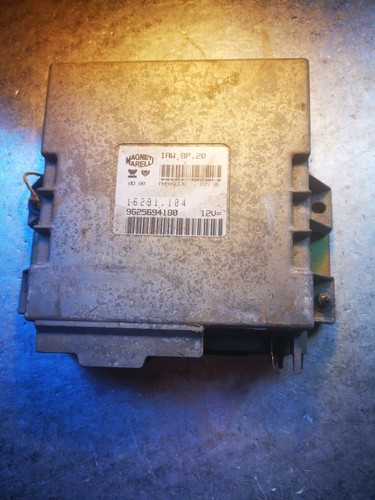 Peugeot 306 ecu iaw8p20 - 306,