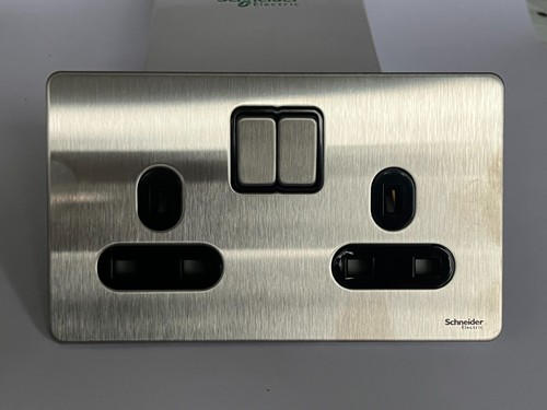 Double socket schneider - double,