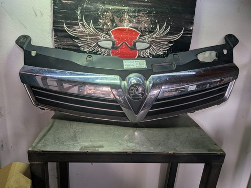 Front grille vauxhall astra - front,