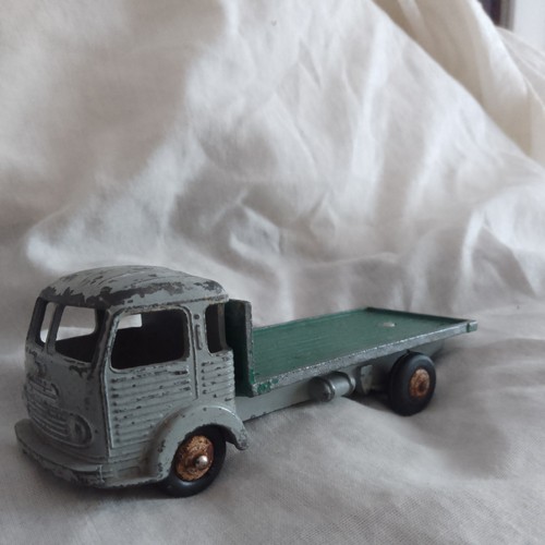 French dinky toys no33 - no33, simca