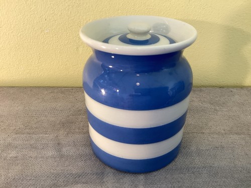 Vintage green cornishware - g,