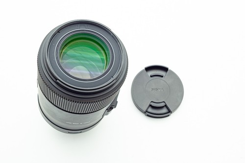 Sigma 105mm macro lens - sigma,