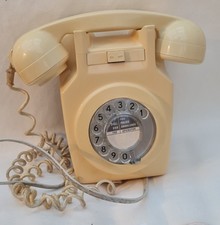 Vintage BT Dial wall mounted telephone - rare