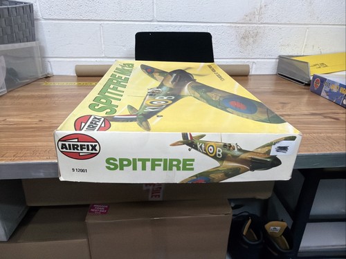Airfix spitfire mk - ,