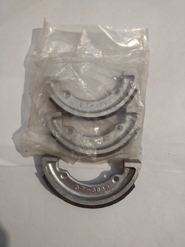 Bsa hub brake shoes 3897 - hub, 37-3897