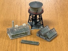 OO/HO kit built ex layout 3 greenhouses and Water Tower in good used condition