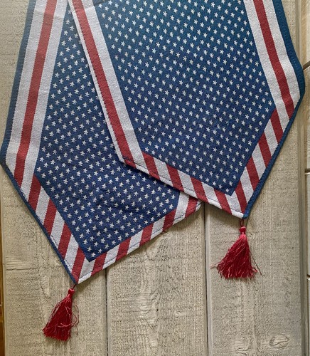 Patriotic table runner red - table,