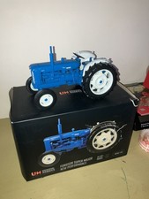 Universal Hobbies 1:16 Scale Fordson Super Major New Performance