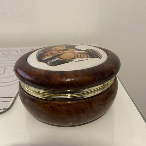 Hummel wooden box with - hummel,