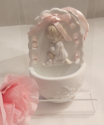Praying girl porcelain holy - praying,